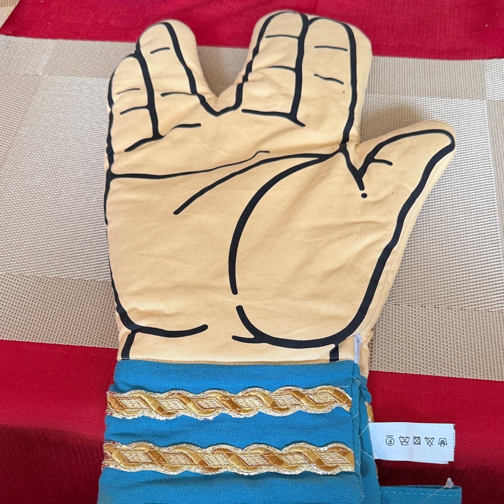 Live Long and Prosper Oven Mitt